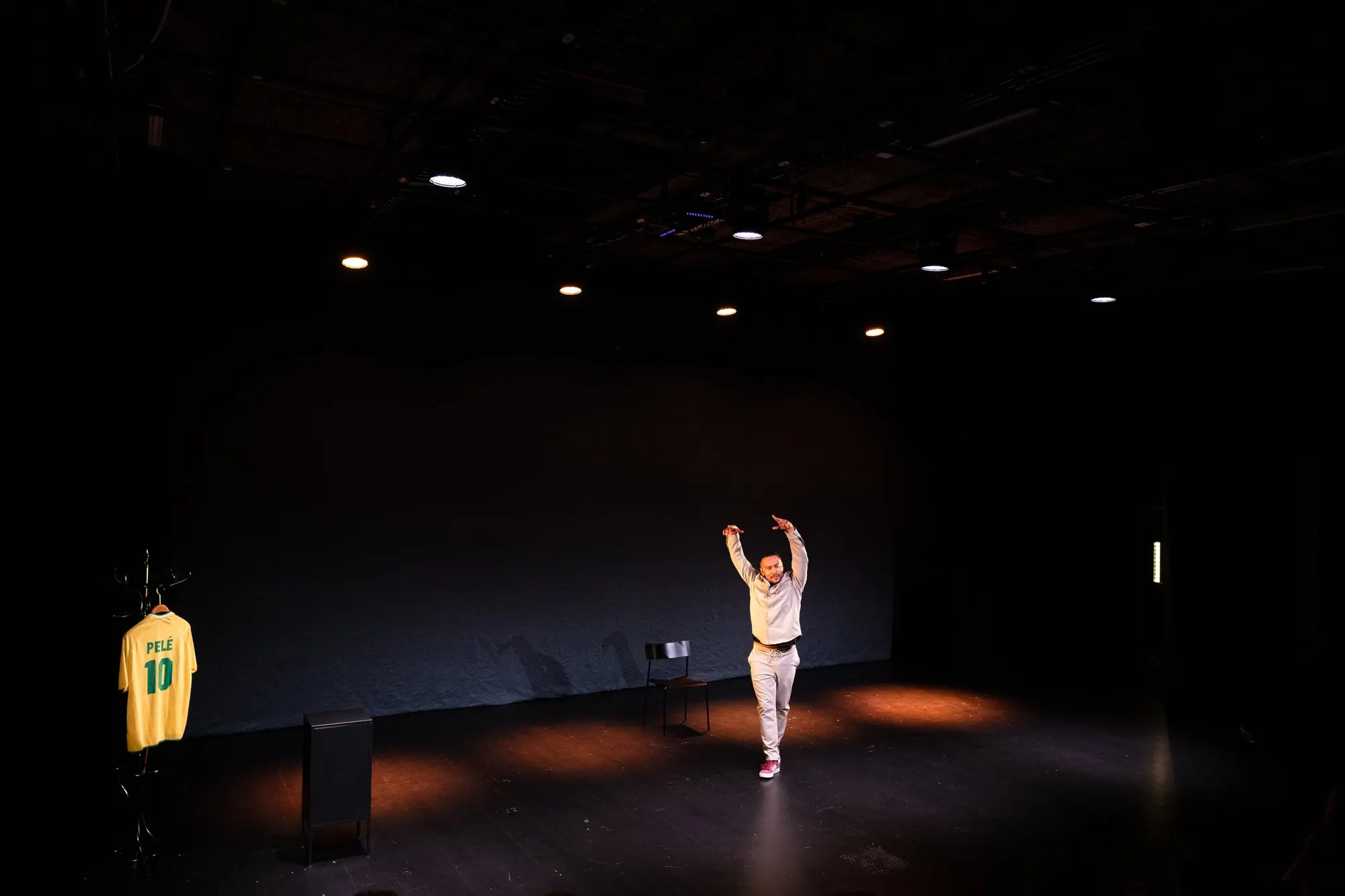 Danne mid-performance